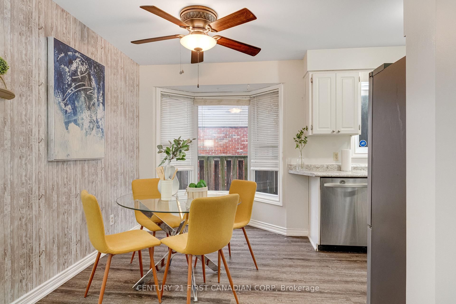 15 Mohican Drive