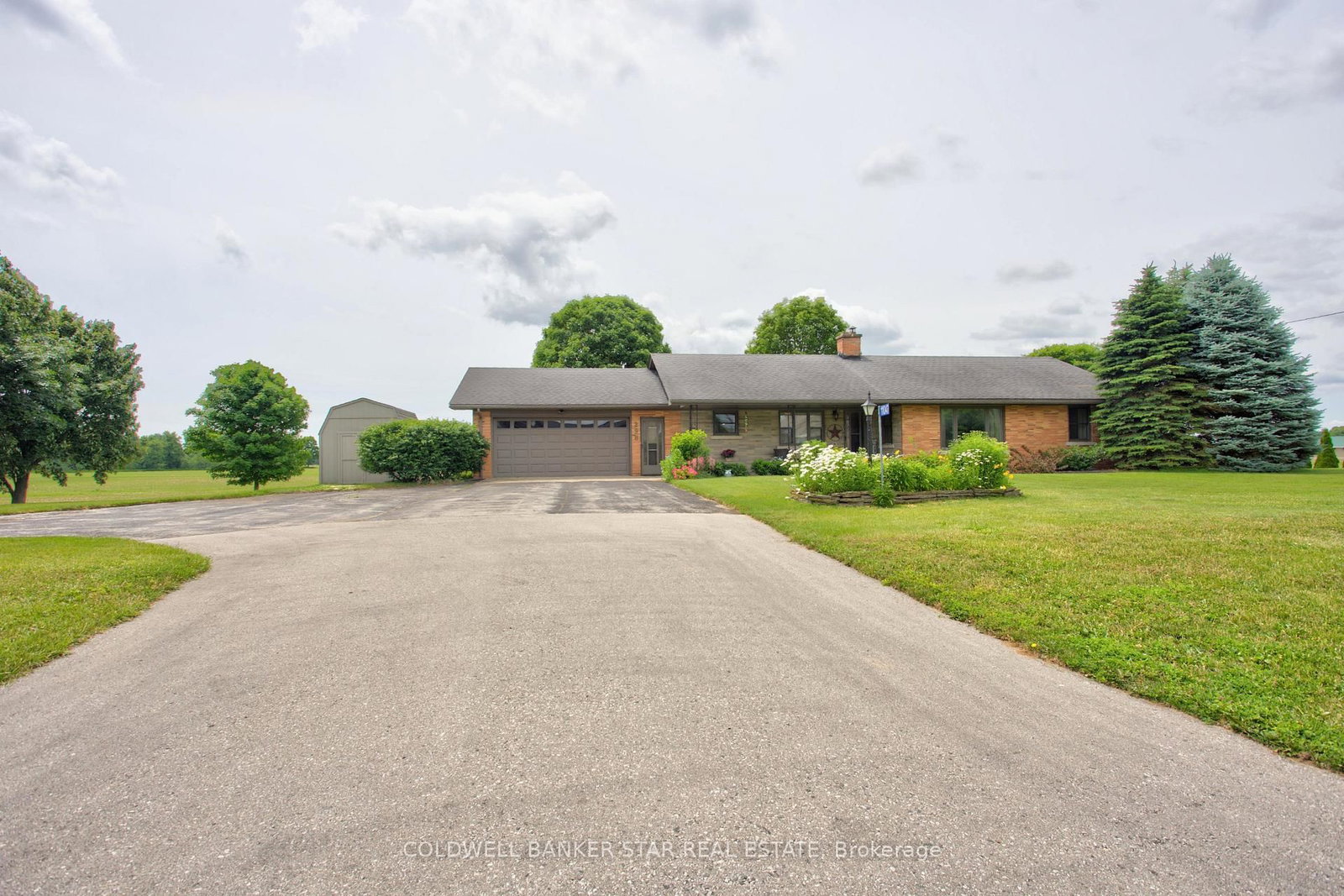 11047 Miller Road • Dutton/Dunwich, ON photo 4
