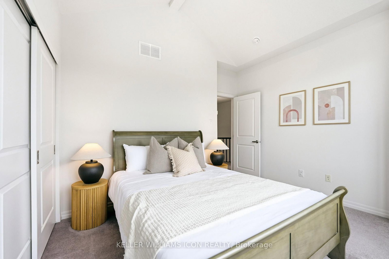 547 Peerless Street • Ottawa, ON photo 30