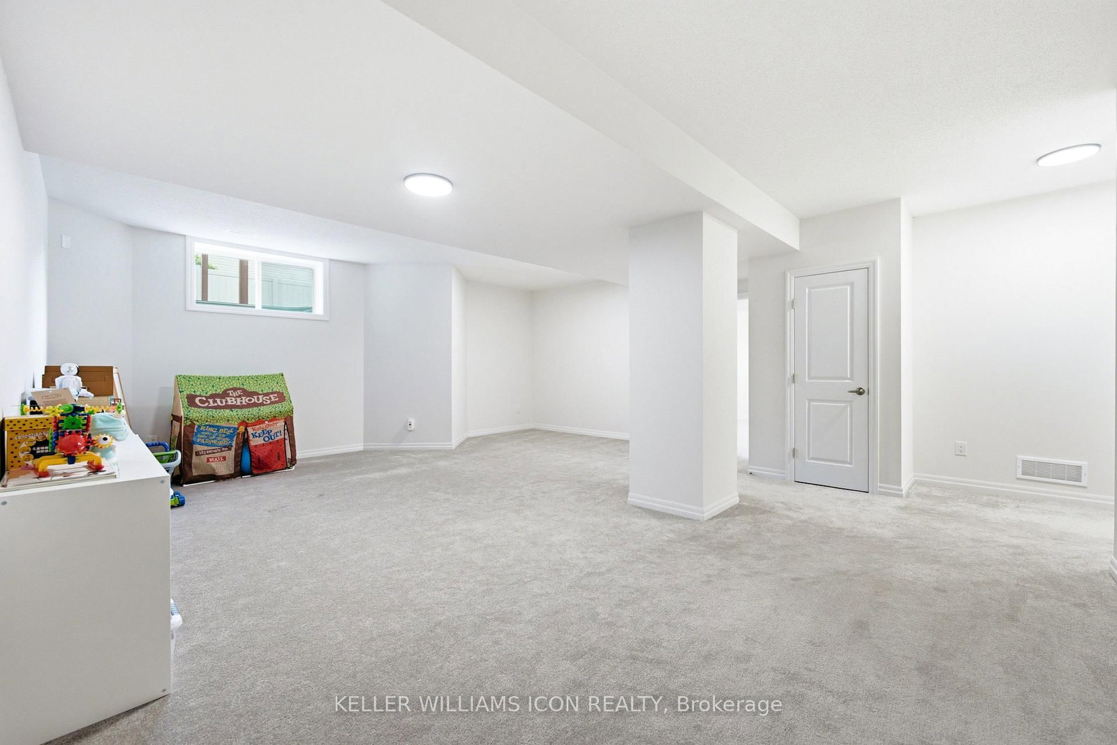 547 Peerless Street • Ottawa, ON photo 37