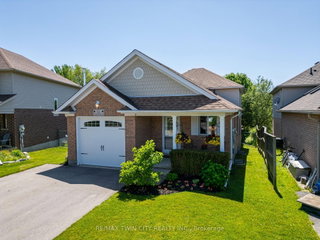 12 Stiefelmeyer Crescent