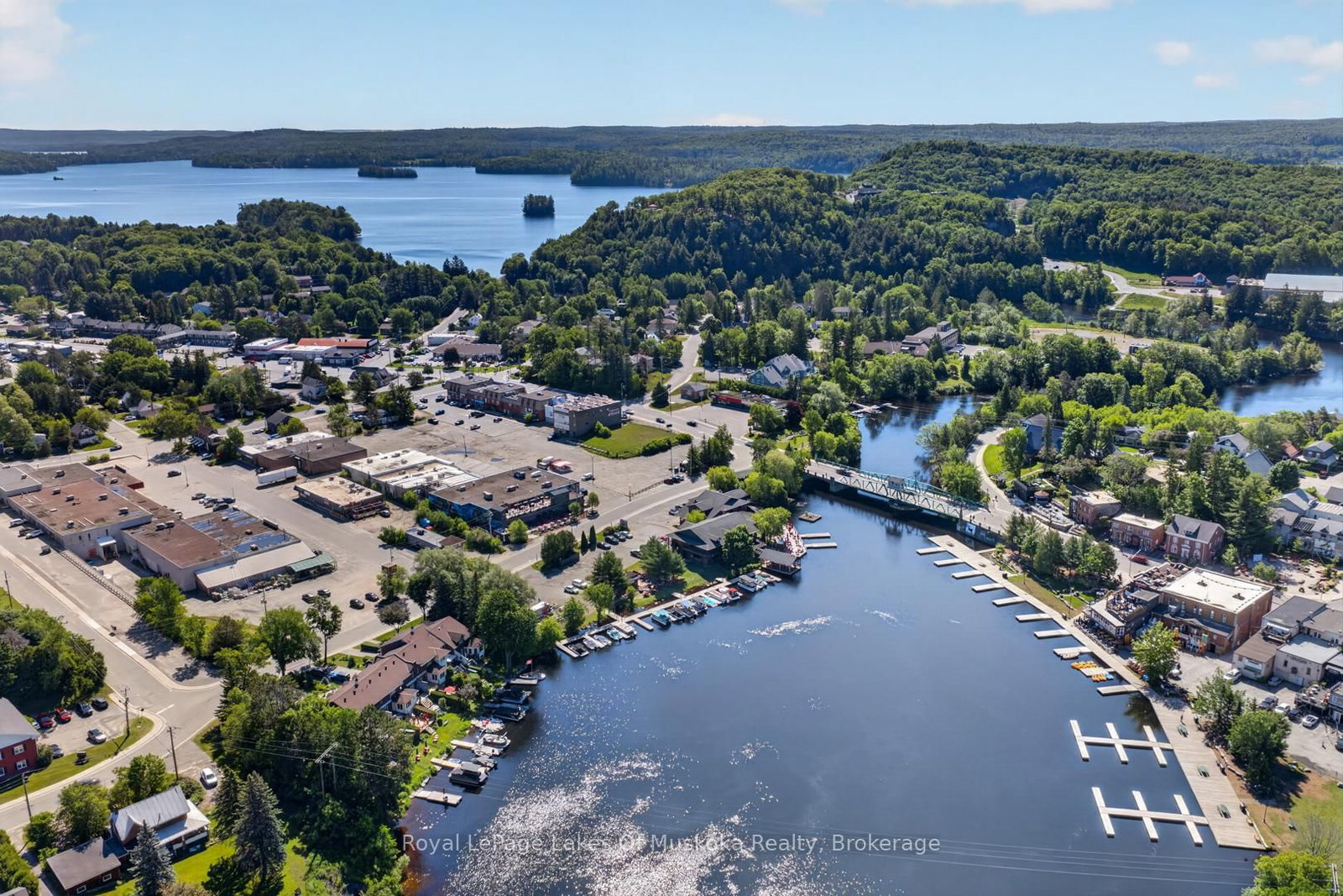 19 John Street • Huntsville, ON photo 42