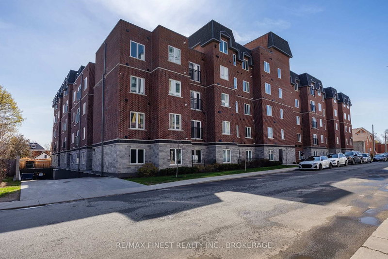 308 - 501 FRONTENAC Street