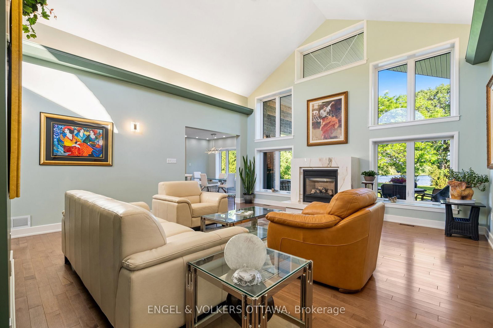 1562 Lakeshore Drive • Ottawa, ON photo 12