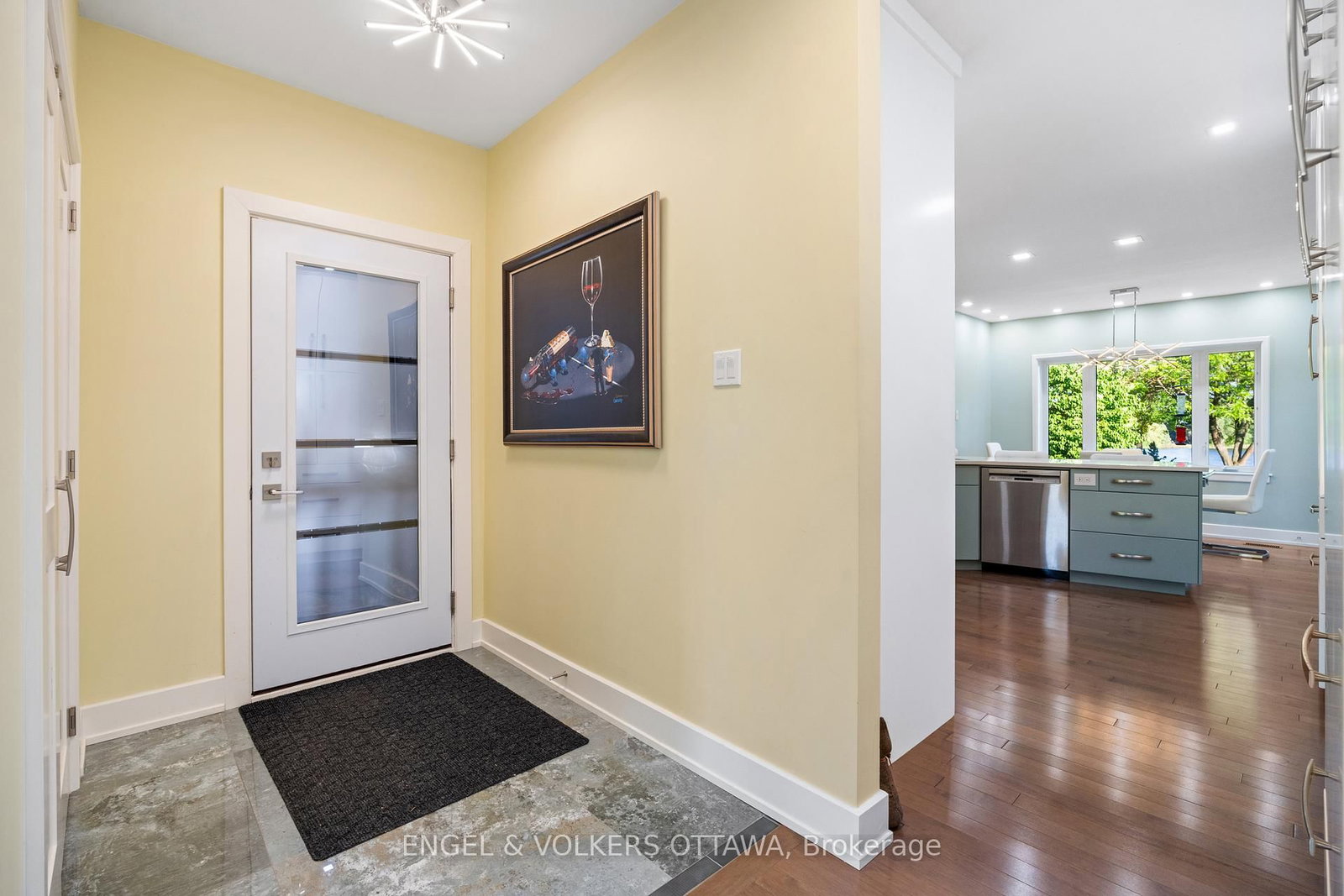 1562 Lakeshore Drive • Ottawa, ON photo 30