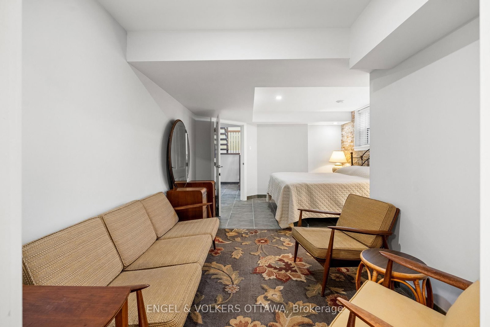 1562 Lakeshore Drive • Ottawa, ON photo 35