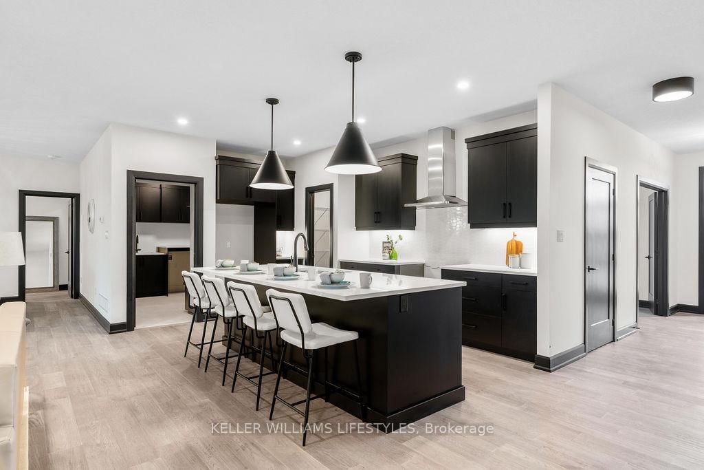28 MANNING Court • Lambton Shores, ON photo 14