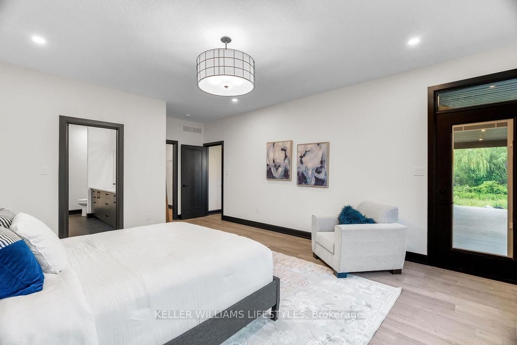 28 MANNING Court • Lambton Shores, ON photo 24