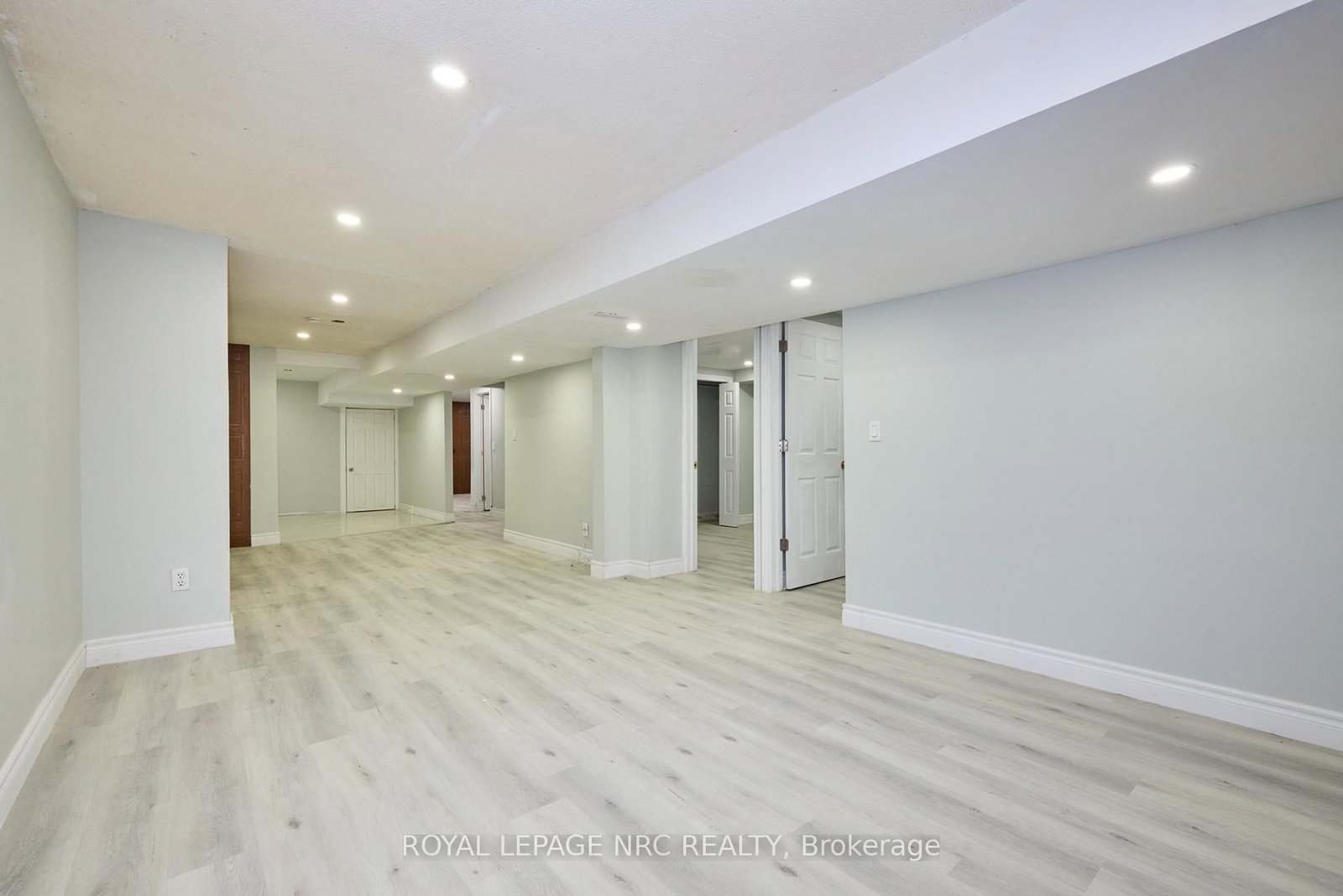 6673 Huggins Street • Niagara Falls, ON photo 48