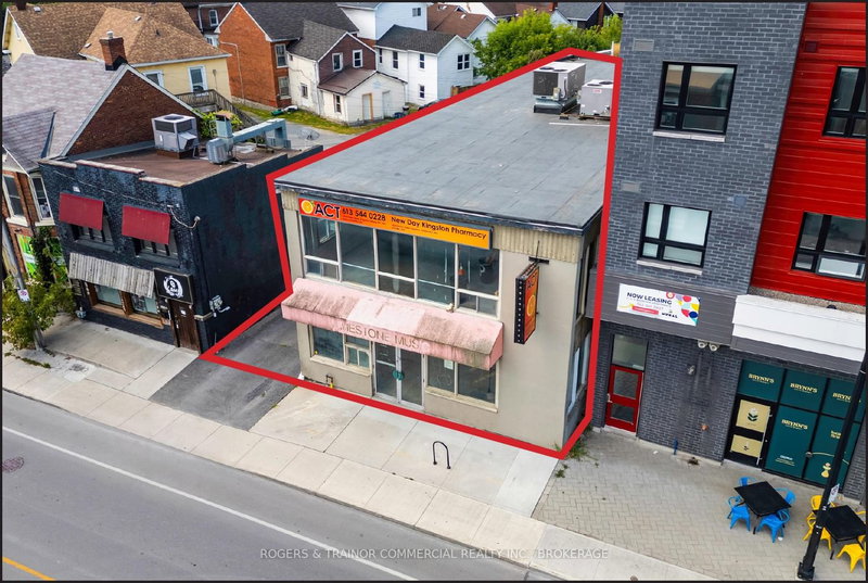 162 Division St photo 1