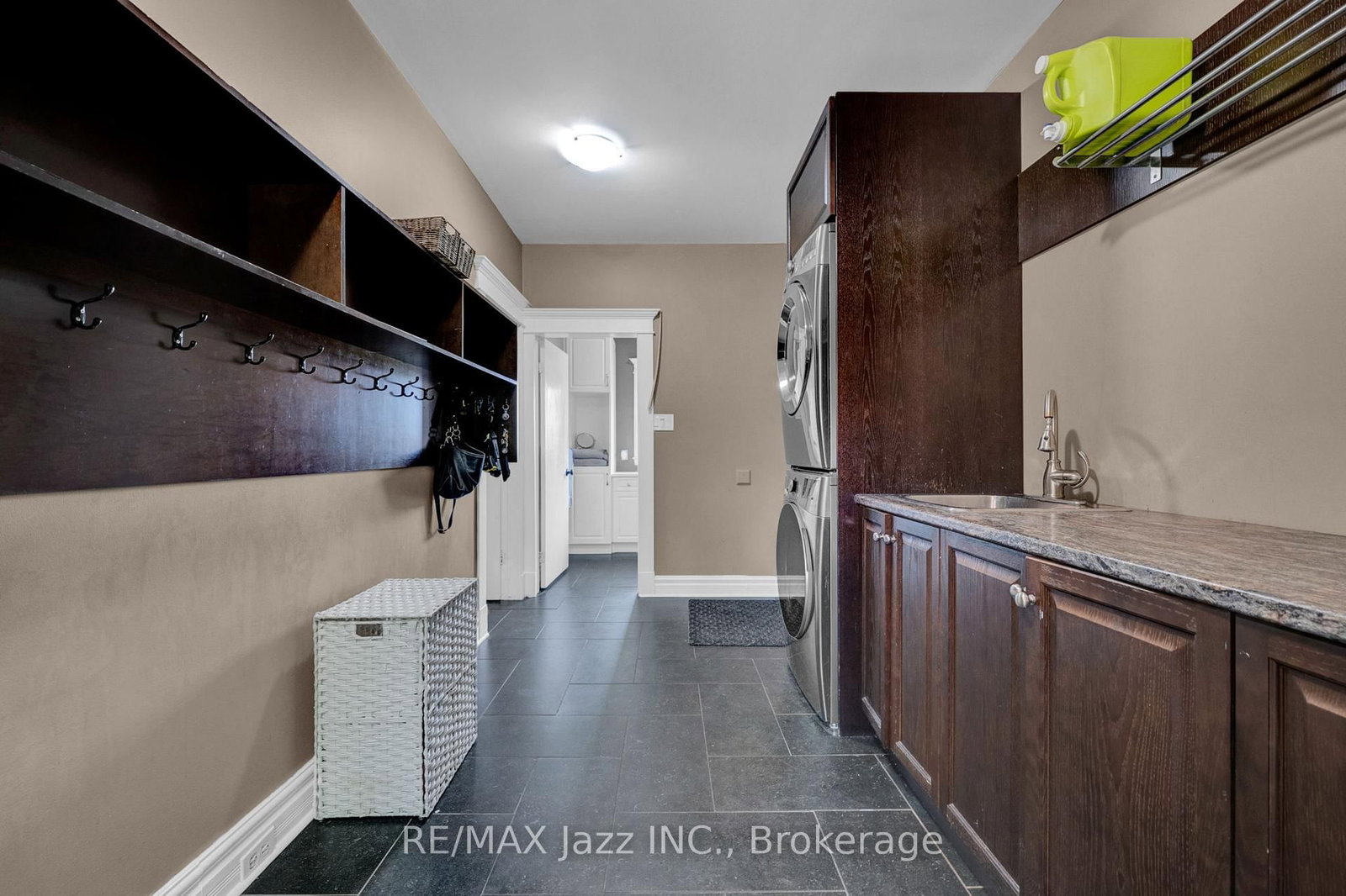 1674 Hooton Drive • Cavan Monaghan, ON photo 12