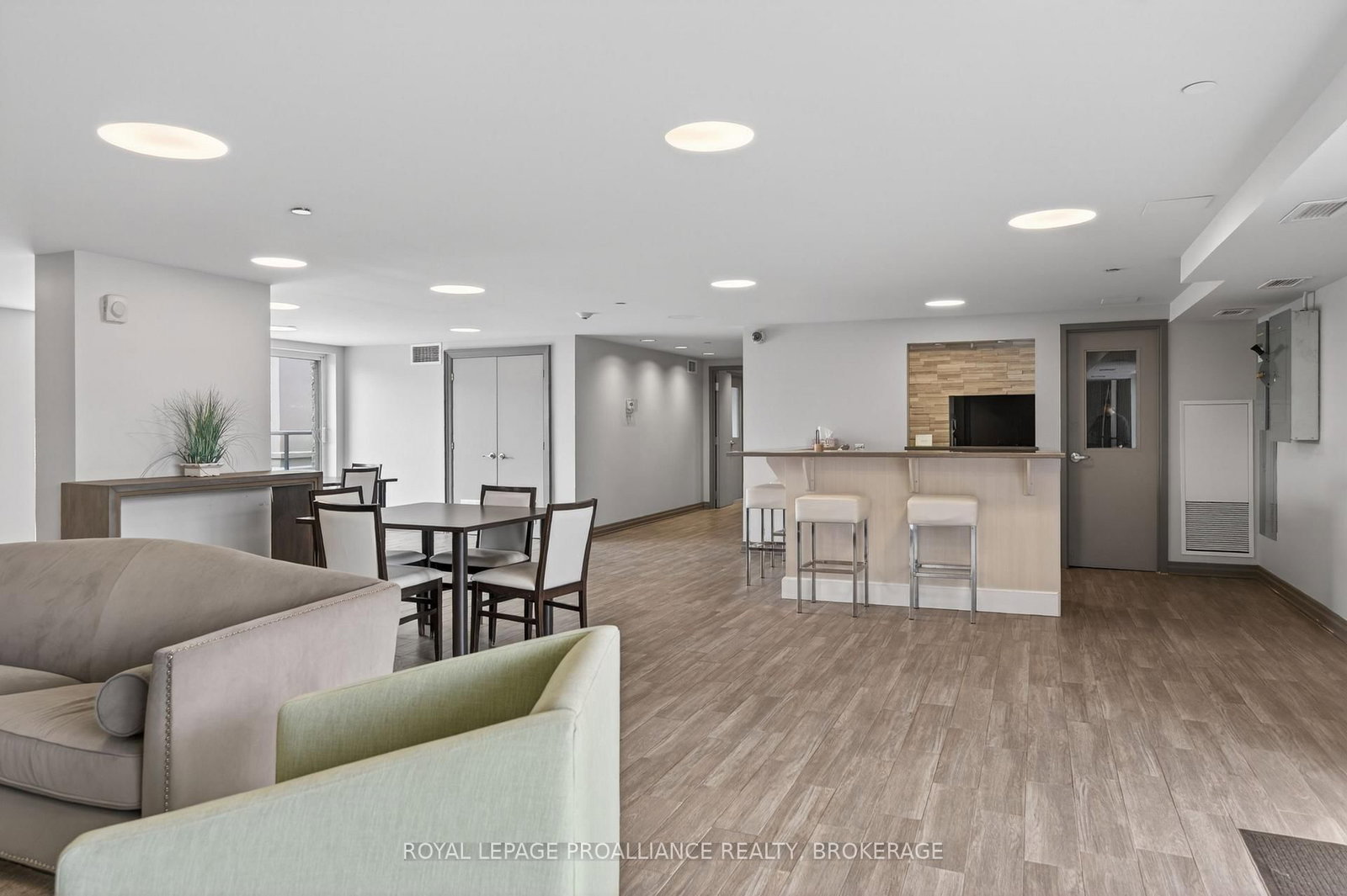 121 Queen Street • #A2 • Kingston, ON photo 22
