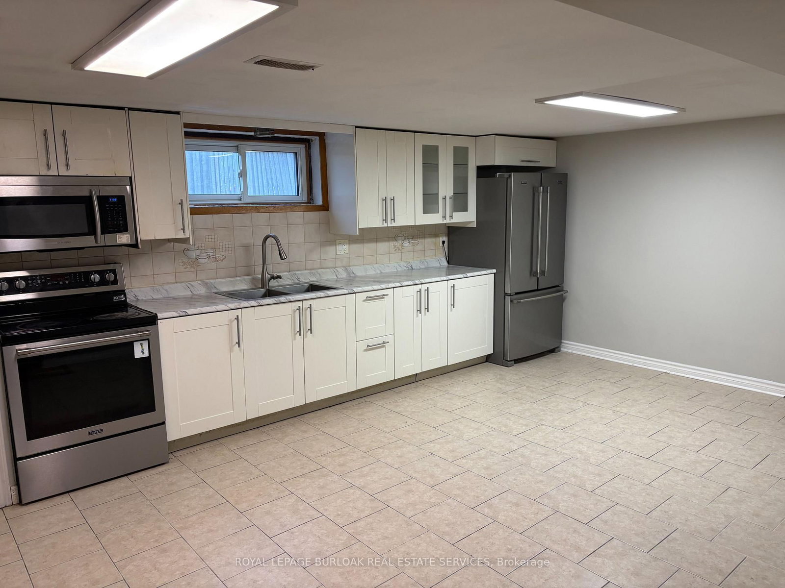 LOWER - 249 Federal Street, Hamilton 4