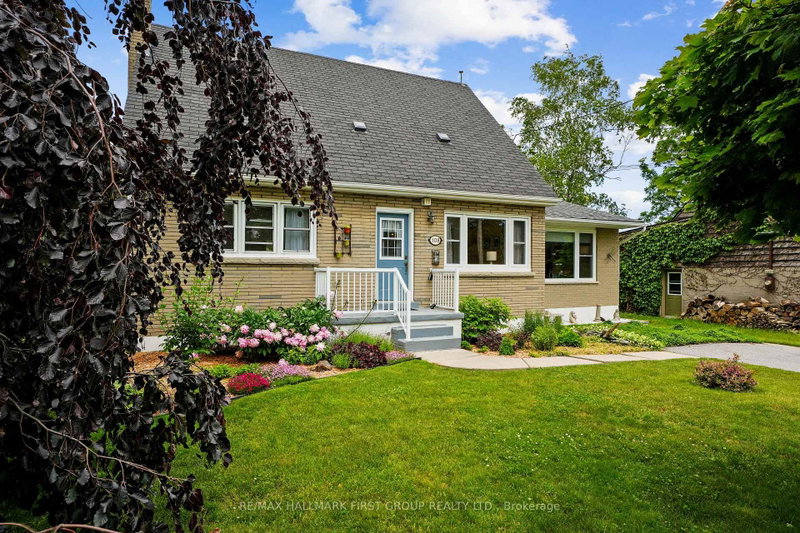 home for sale on 108 Abbott Boulevard