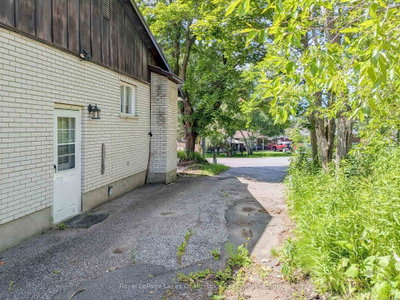 12 Valley Drive — more photos