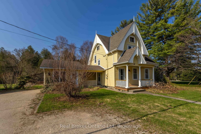 303022 Grey 15 Road