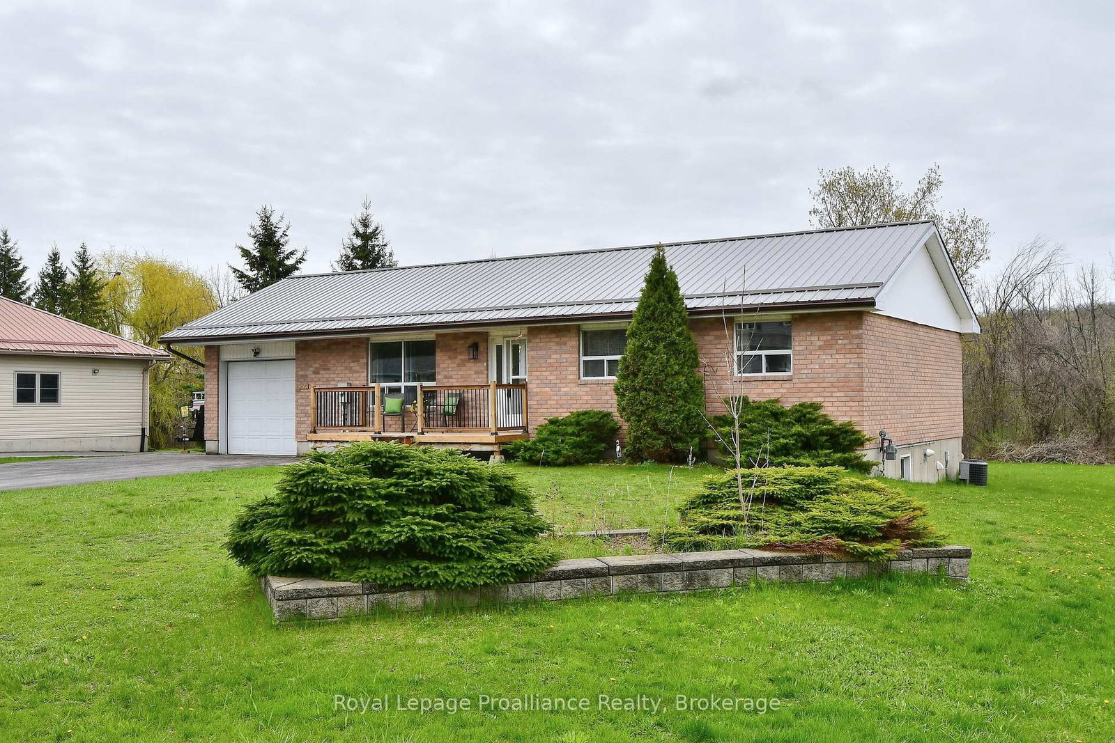 200 Park Lane • Asphodel-Norwood, ON photo 1