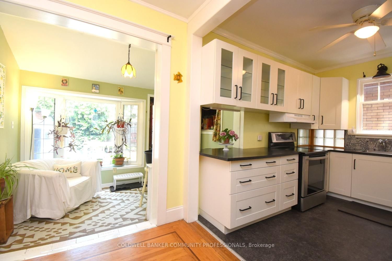 28 St Clair Avenue • Hamilton, ON photo 15