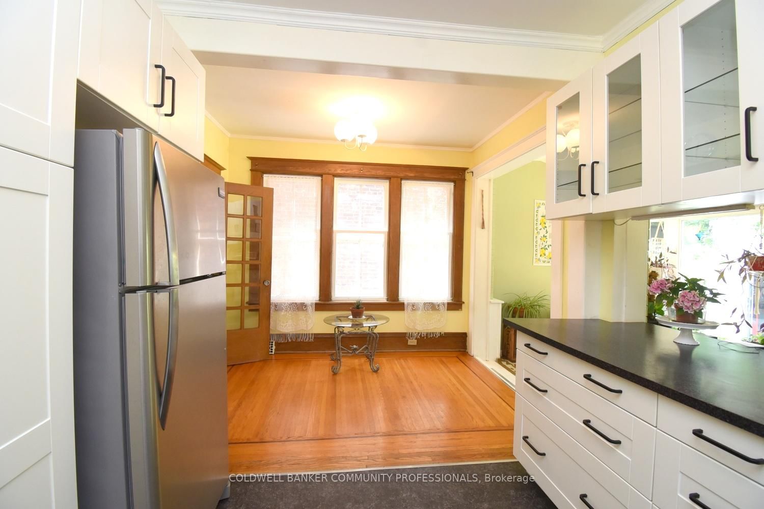 28 St Clair Avenue • Hamilton, ON photo 16