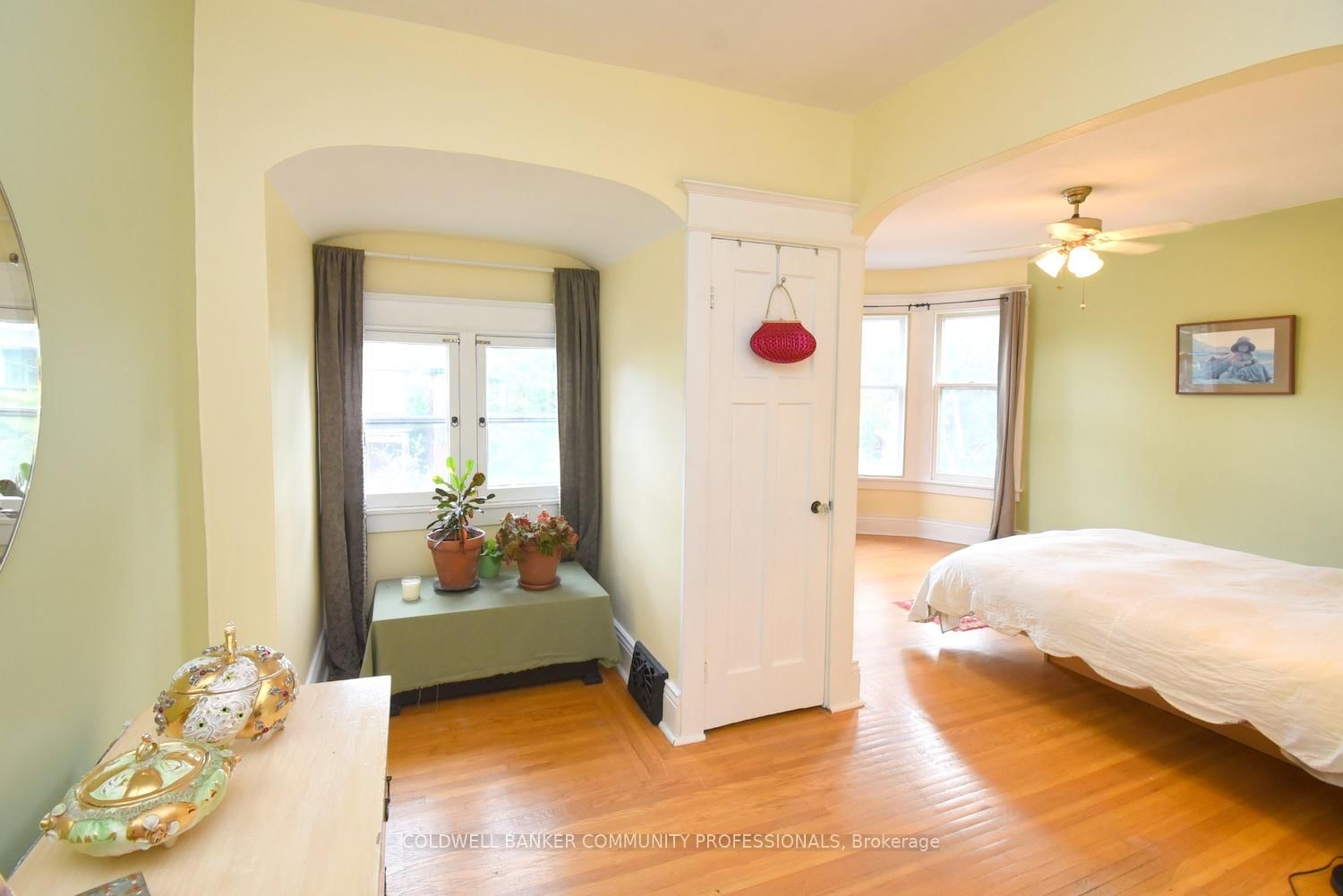 28 St Clair Avenue • Hamilton, ON photo 26