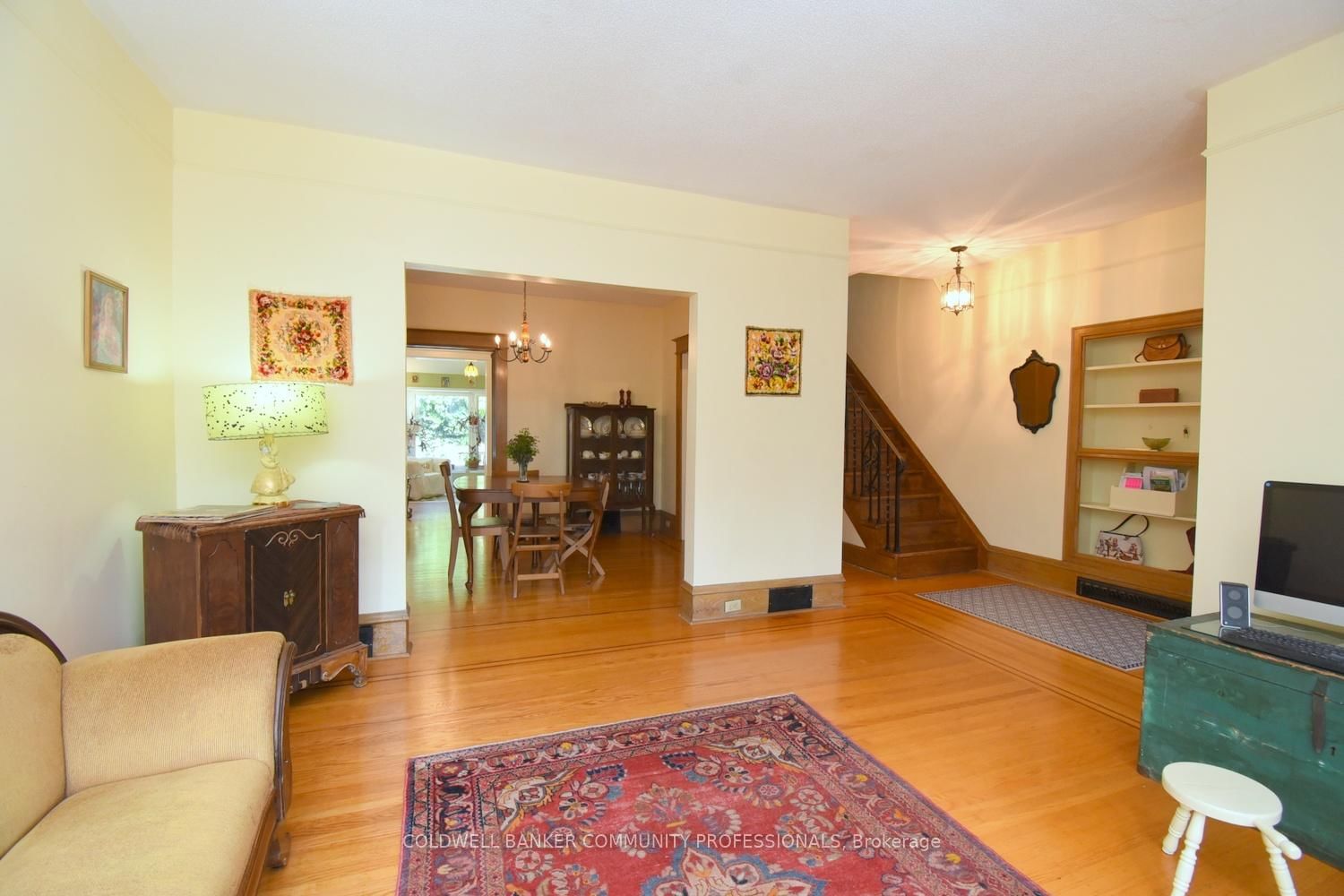 28 St Clair Avenue • Hamilton, ON photo 9
