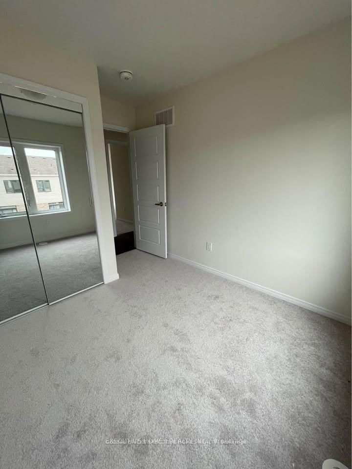 51 Holder Drive • Brantford, ON photo 13