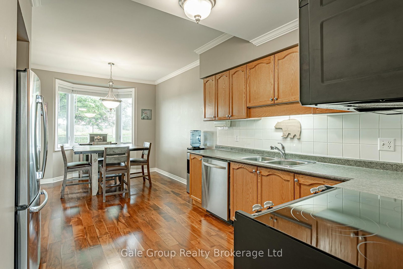 94 Greentrail Drive • Hamilton, ON photo 10