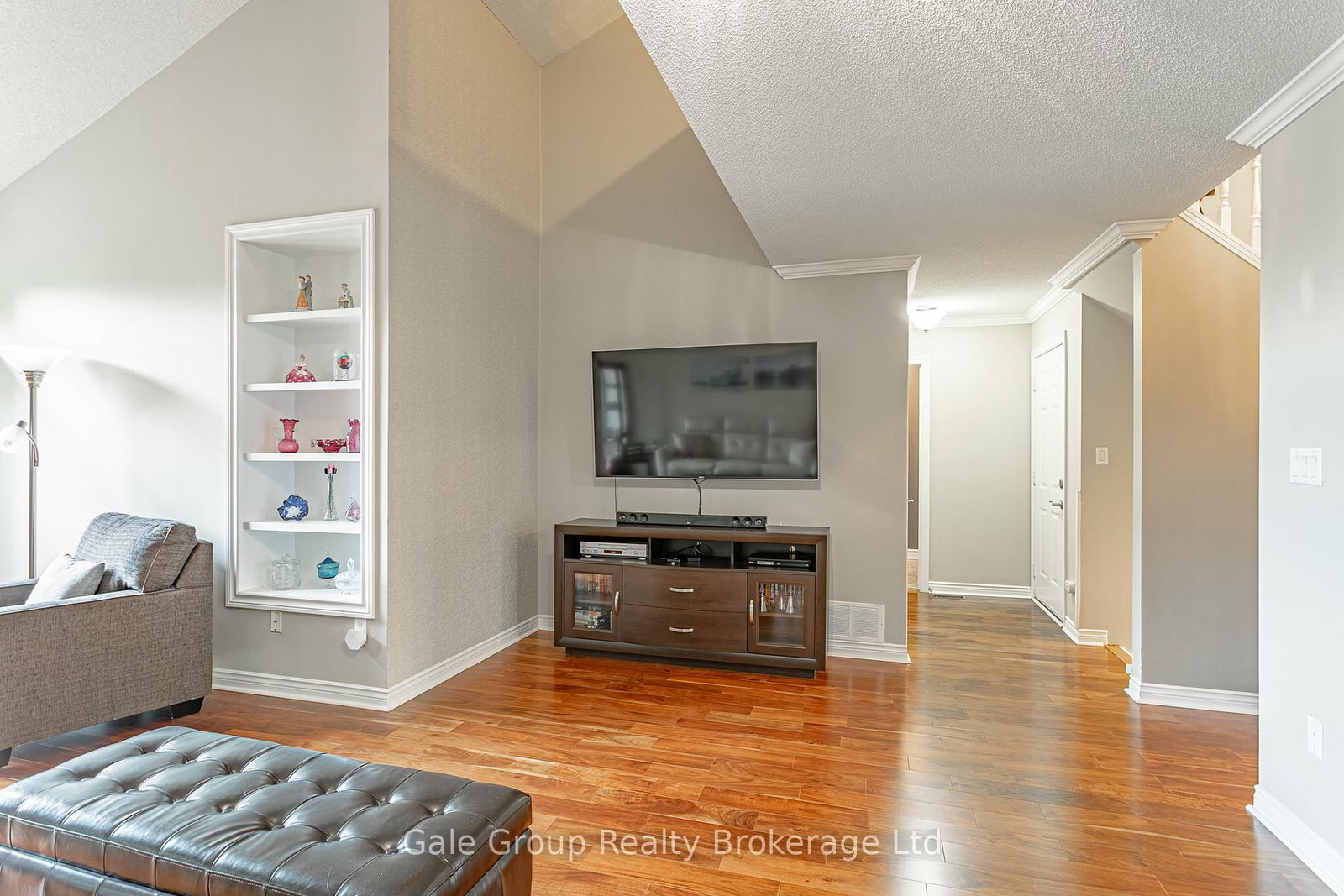 94 Greentrail Drive • Hamilton, ON photo 14