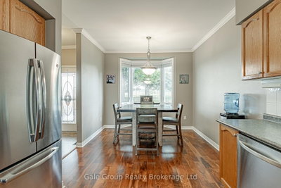 94 Greentrail Drive • Hamilton, ON photo 9