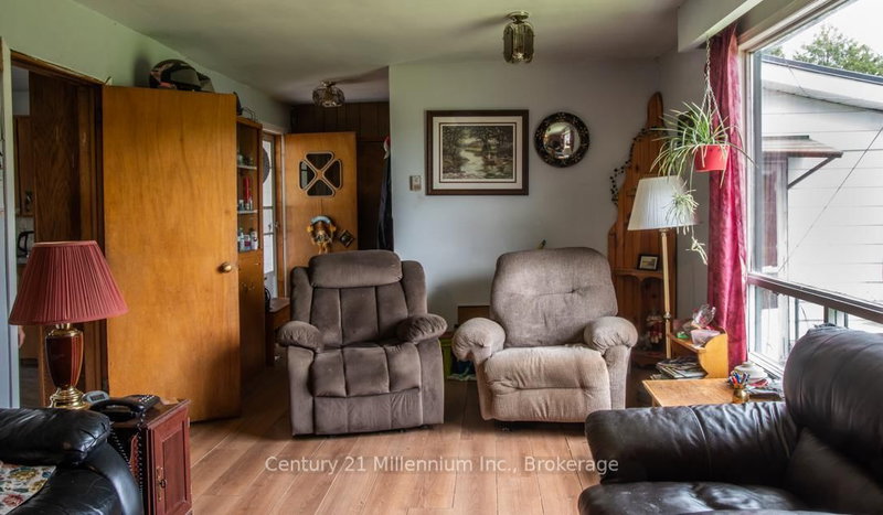504354 Grey Road 12 Road