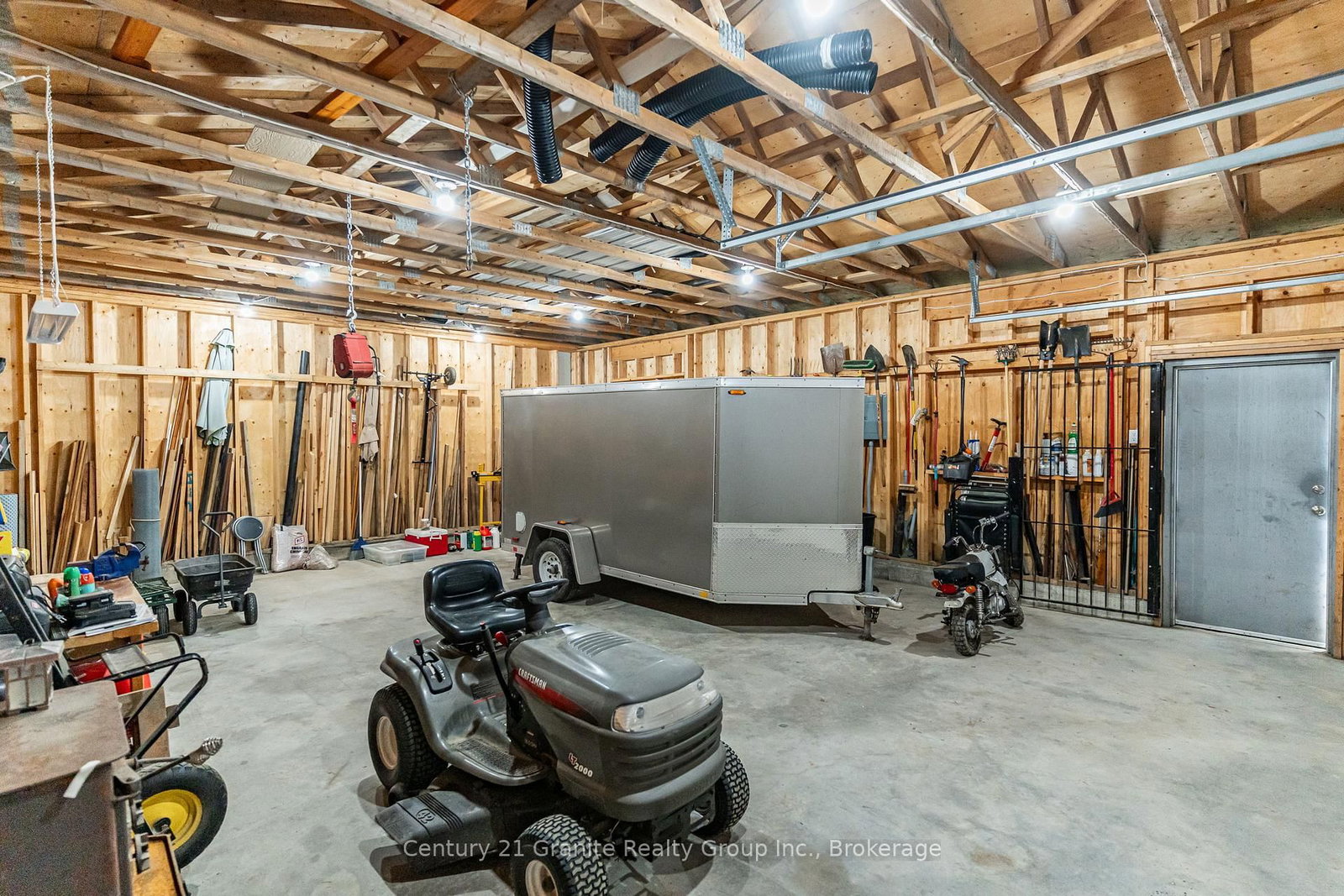 1075 Hobbits Lane • Minden Hills, ON photo 33