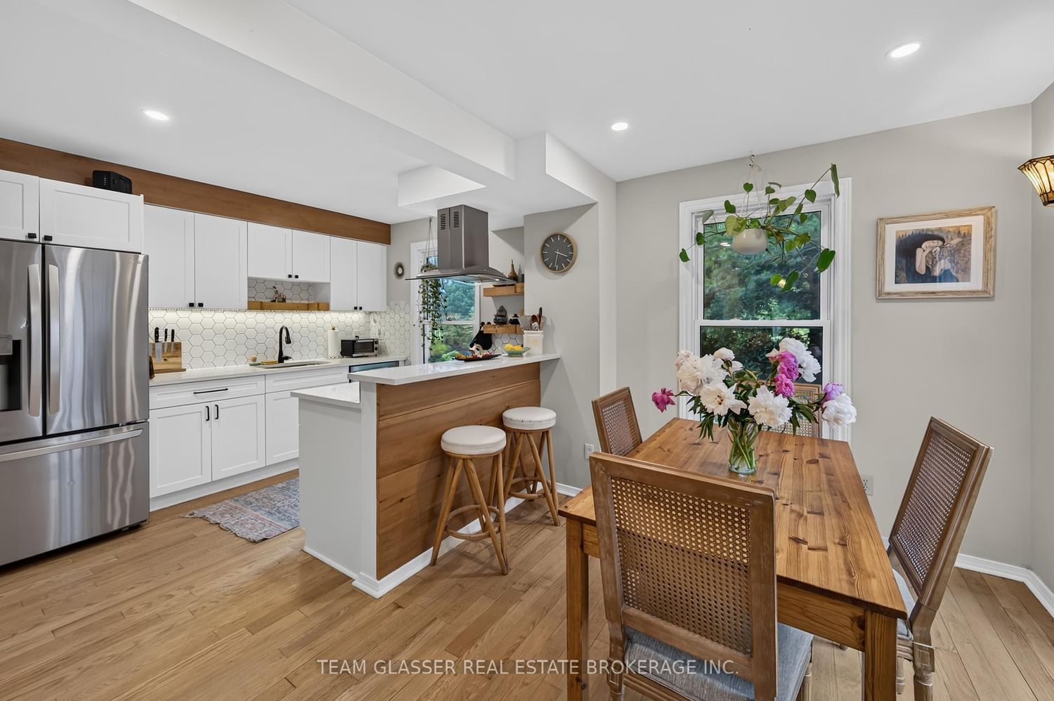 1642 E ATTAWANDARON Road • London North, ON photo 10