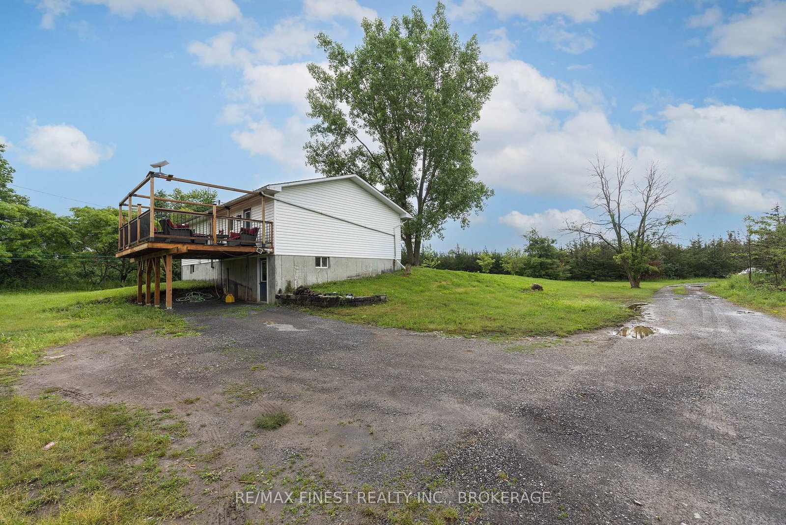 697 Hinch Road • Newburgh, ON photo 41