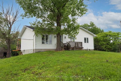 697 Hinch Road • Newburgh, ON photo 6