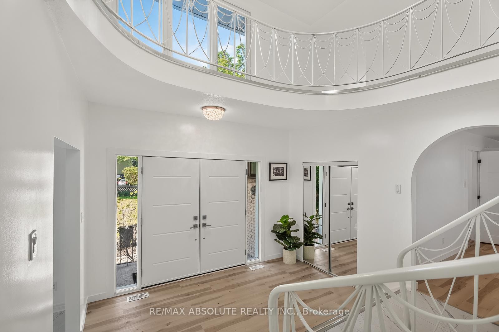 1444 Normandy Crescent • Ottawa, ON photo 4