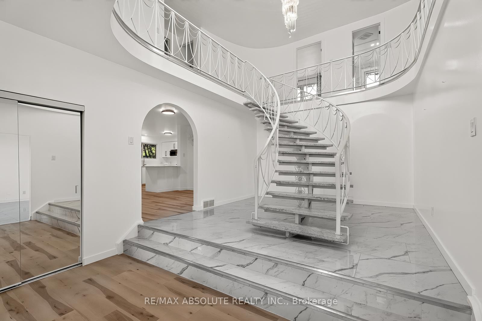 1444 Normandy Crescent • Ottawa, ON photo 6
