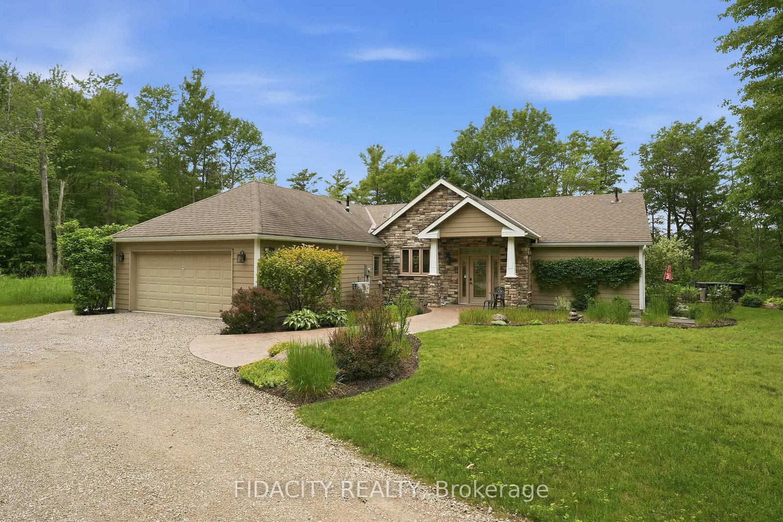1492 Devil Lake Road • Perth Road, ON photo 1
