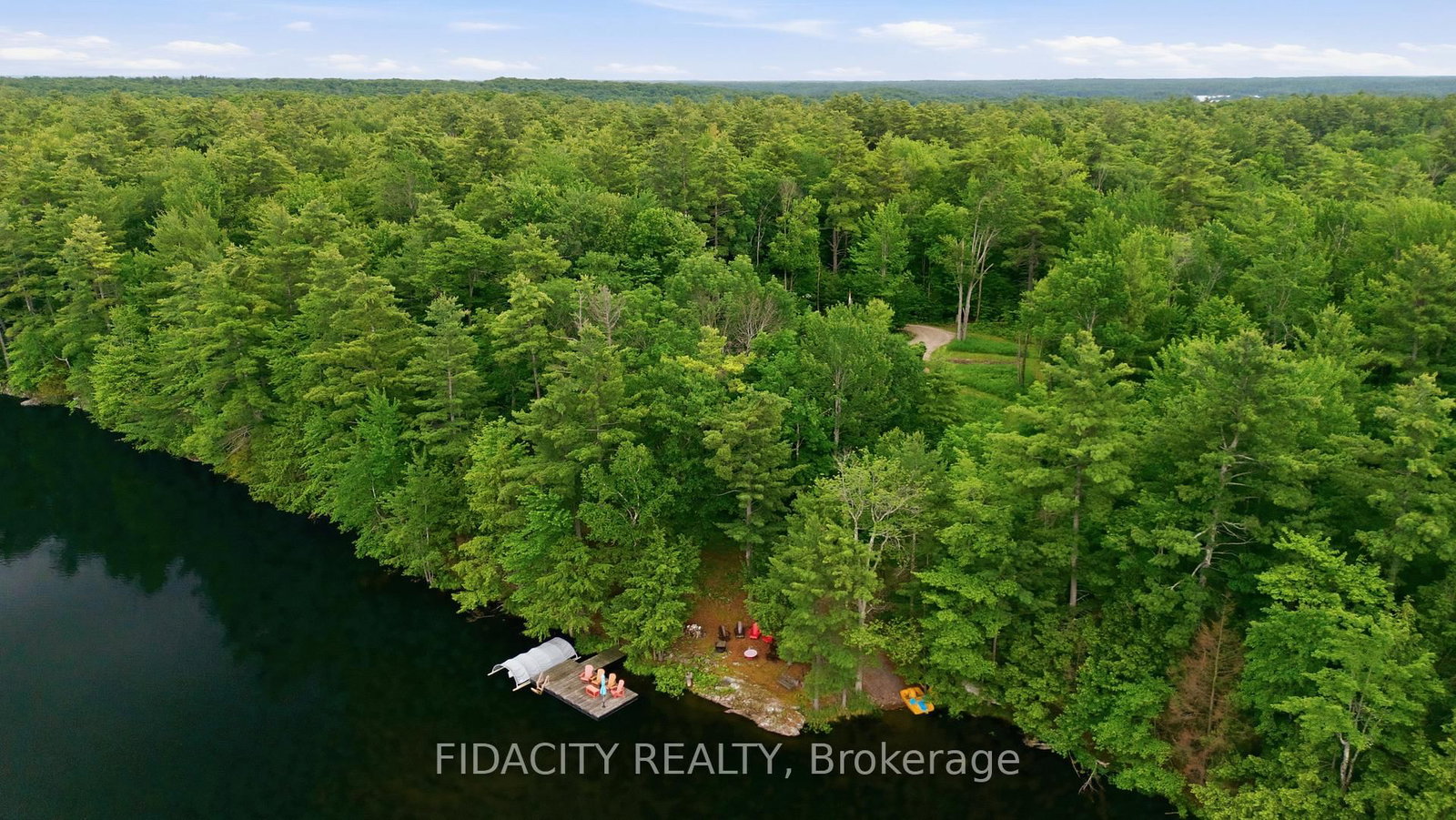 1492 Devil Lake Road • Perth Road, ON photo 2
