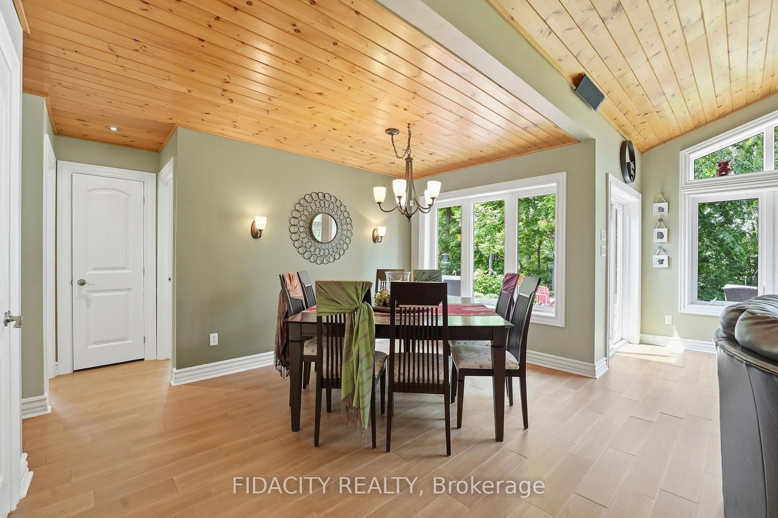 1492 Devil Lake Road • Perth Road, ON photo 21