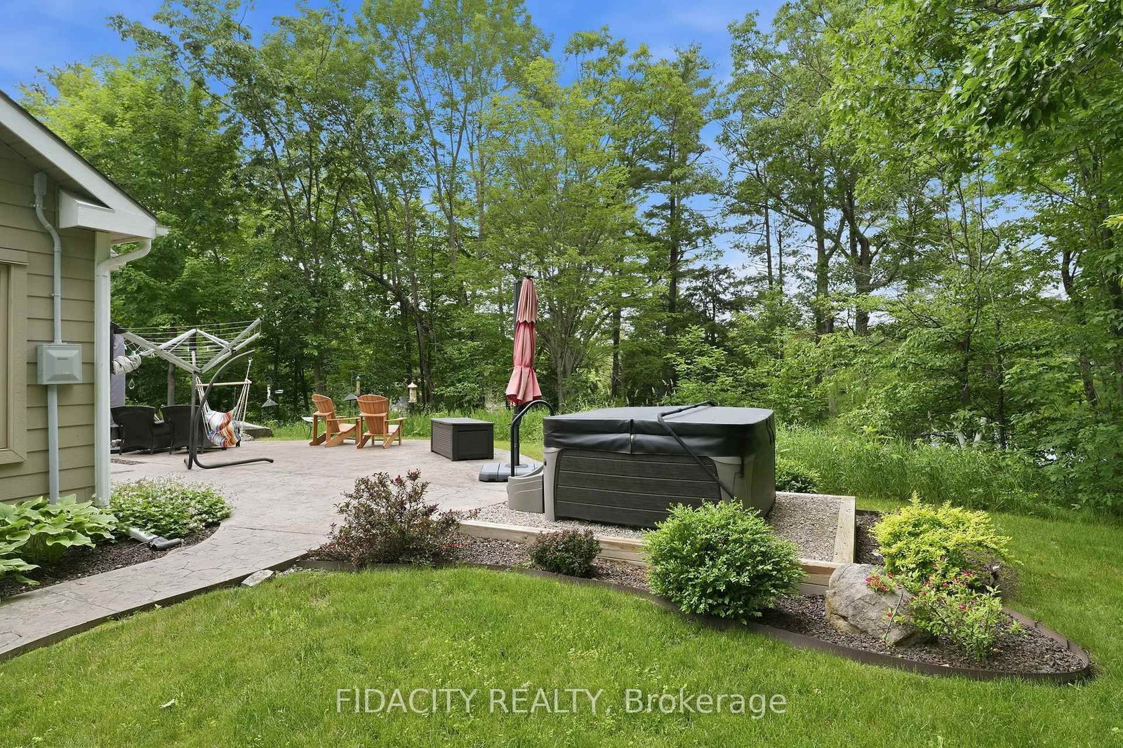 1492 Devil Lake Road • Perth Road, ON photo 35