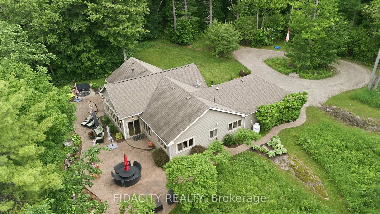 1492 Devil Lake Road • Perth Road, ON photo 46