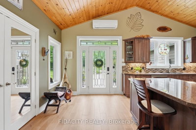 1492 Devil Lake Road • Perth Road, ON photo 7