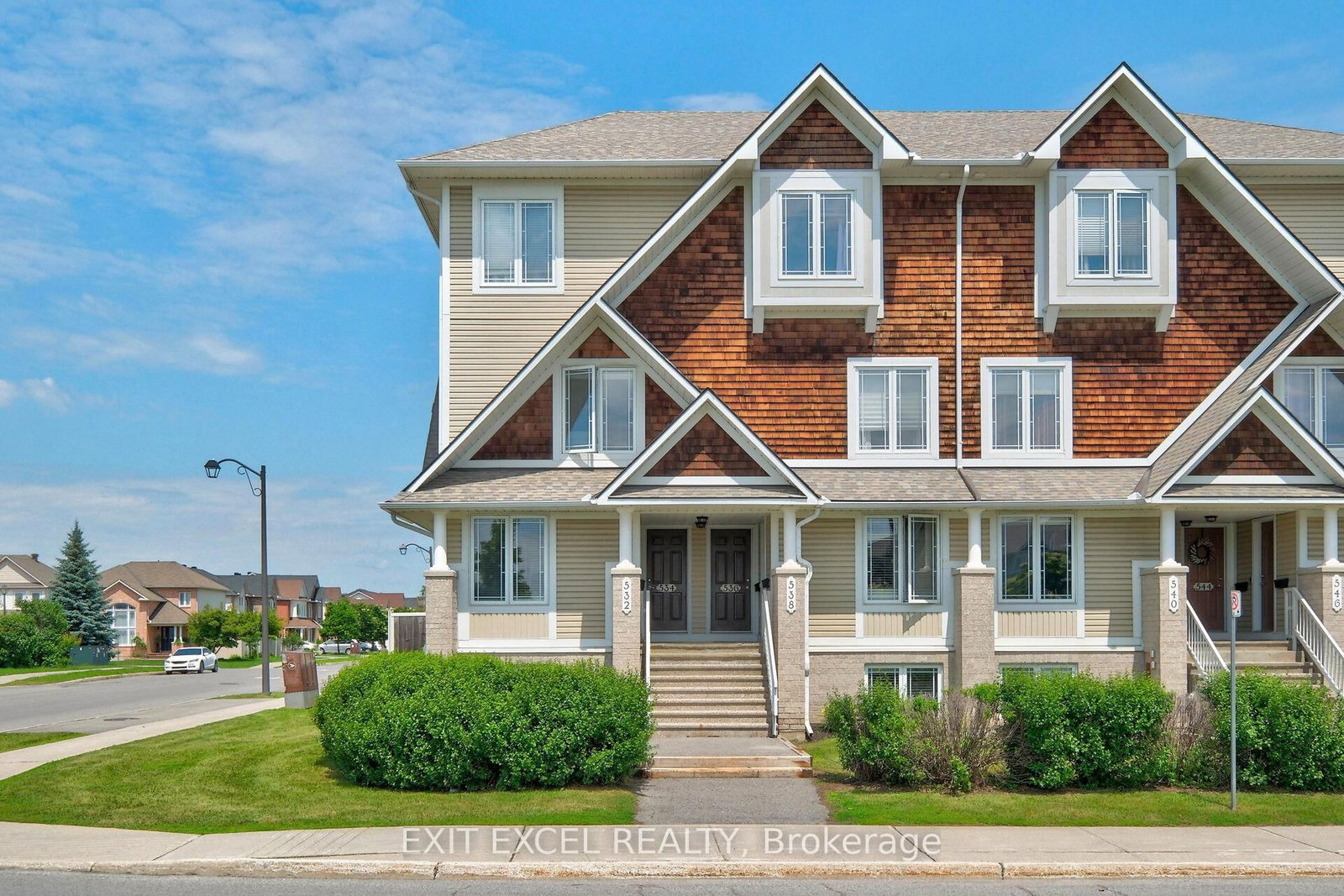 532 Lakeridge Drive • #1 • Ottawa, ON photo 1
