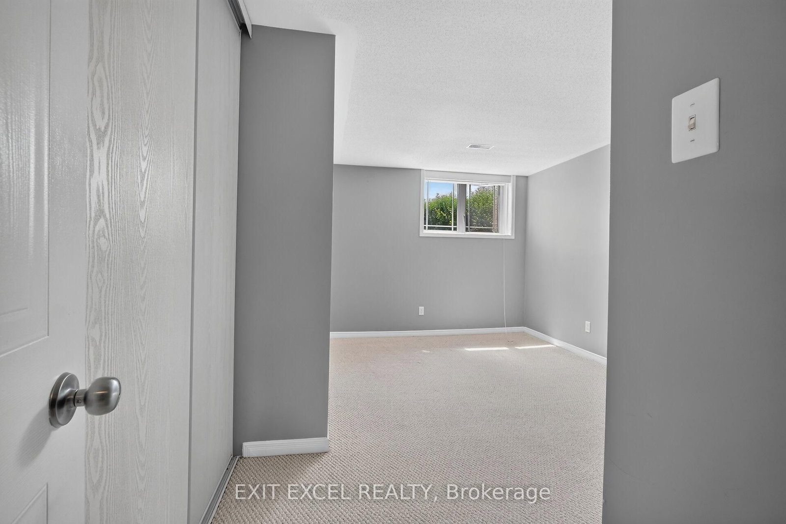 532 Lakeridge Drive • #1 • Ottawa, ON photo 22