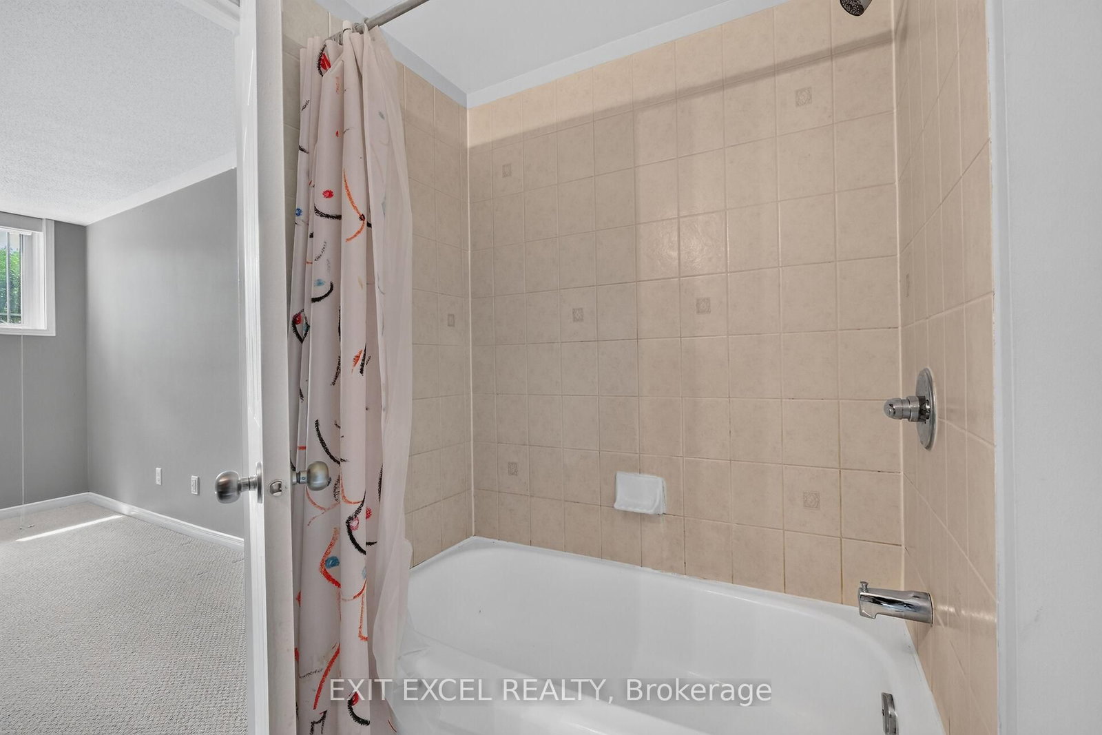 532 Lakeridge Drive • #1 • Ottawa, ON photo 27