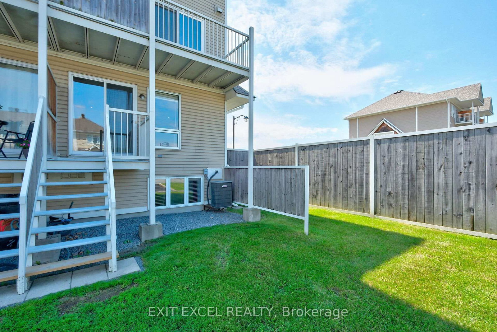 532 Lakeridge Drive • #1 • Ottawa, ON photo 33