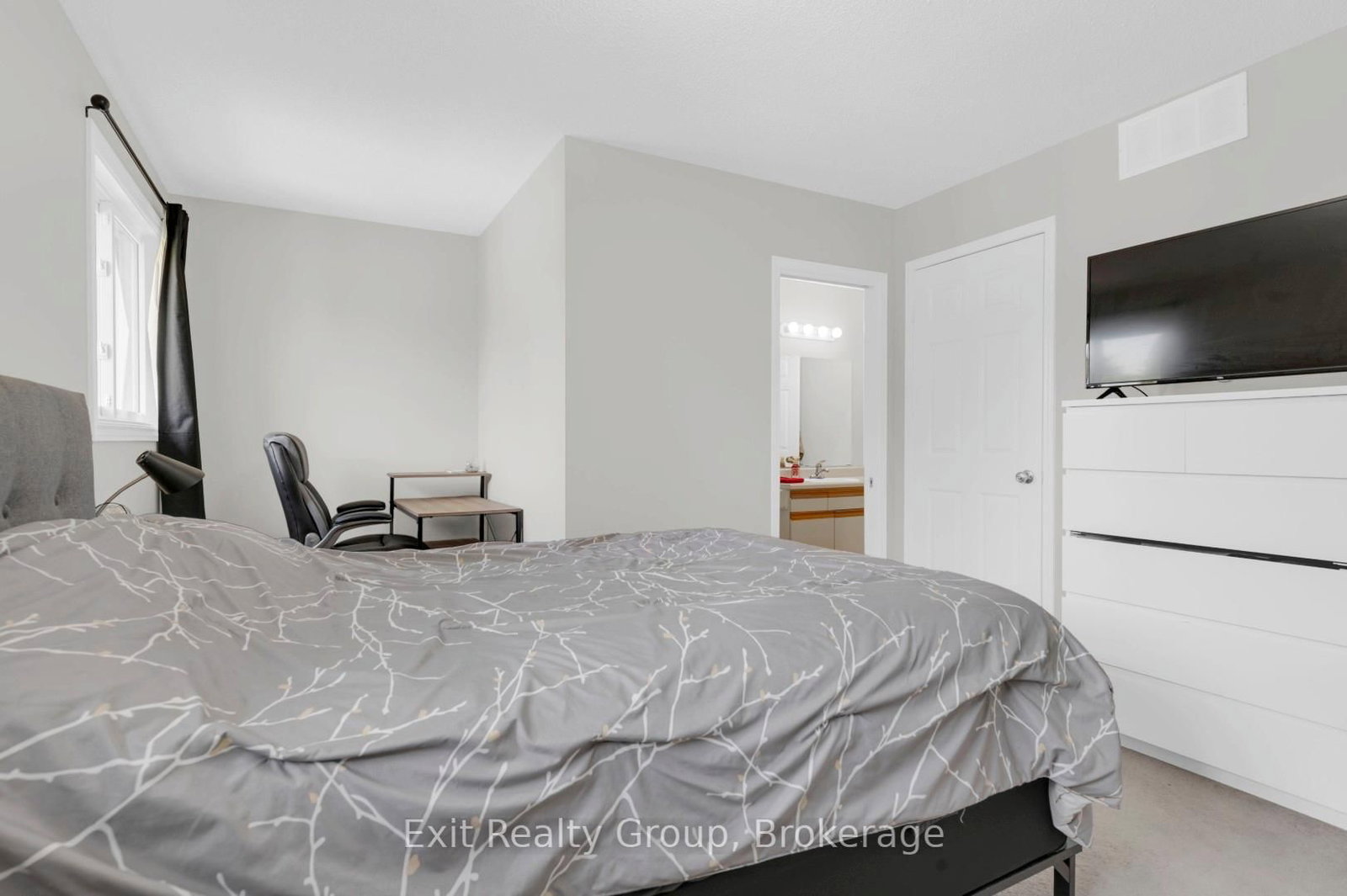 98 Octavia Street • Belleville, ON photo 12