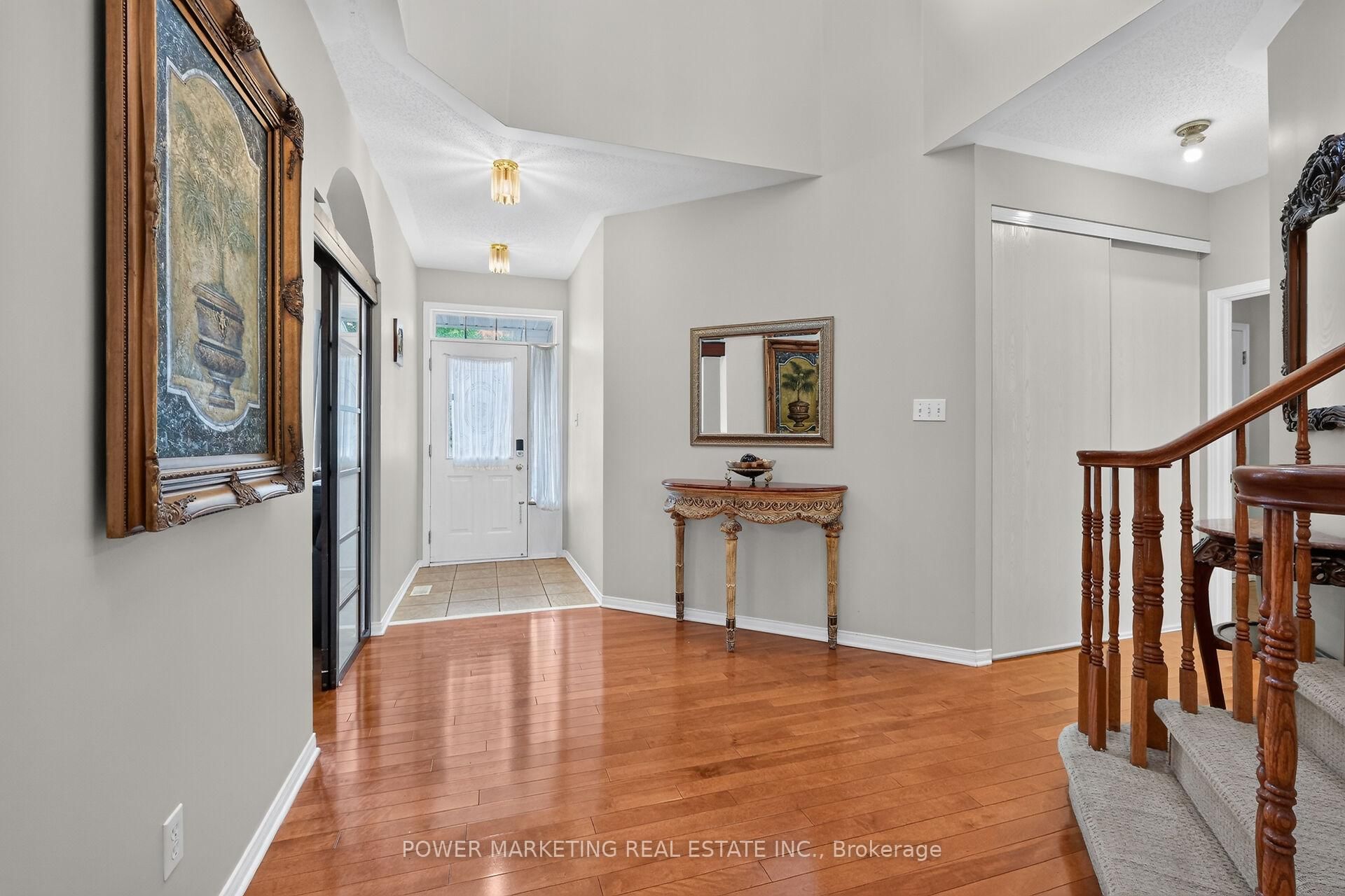 2165 BLUE WILLOW Crescent