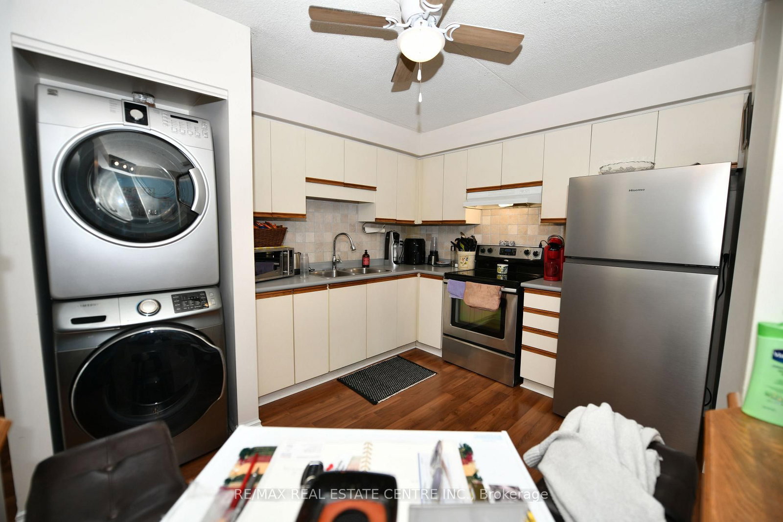 266 Overlea Kitchener,ON N2M 5N3 — Photo 6