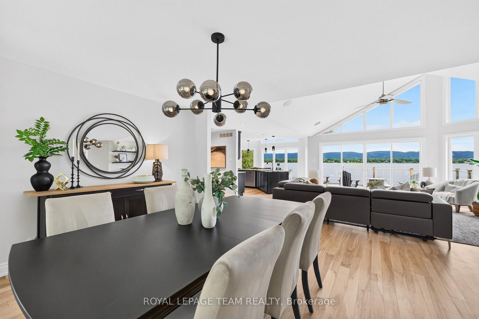 3778 Armitage Avenue • Ottawa, ON photo 19